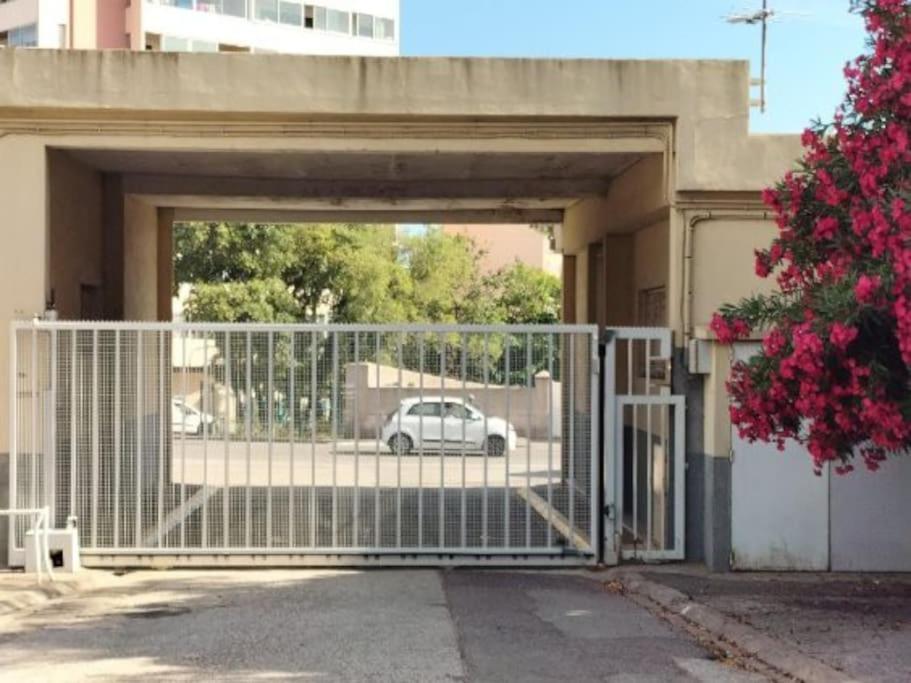 Toulon Est La Valette Studio 35M2 Dominant Parking Proche Mer Appartement Buitenkant foto